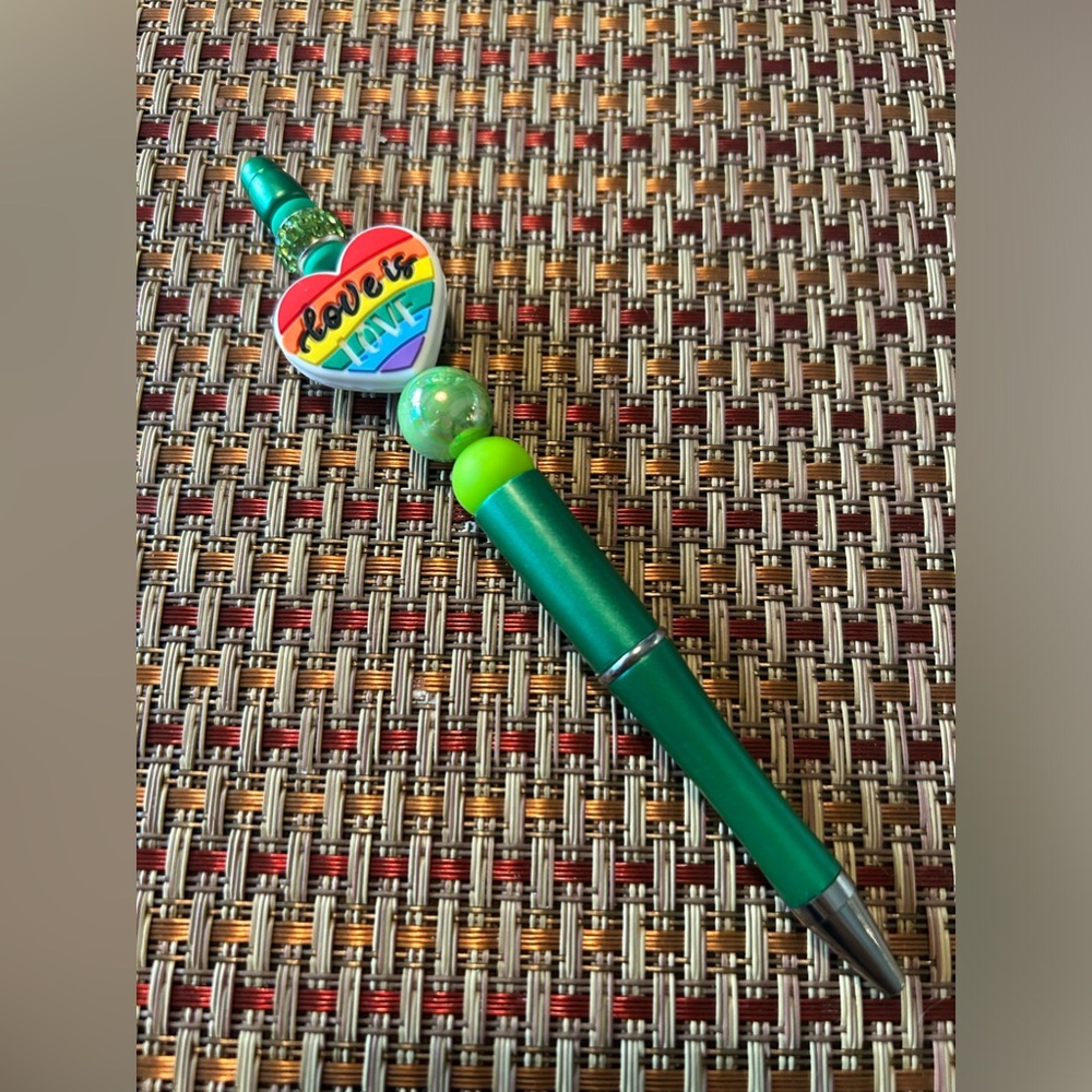 Handmade Love is Love pen - Picture 4 of 5